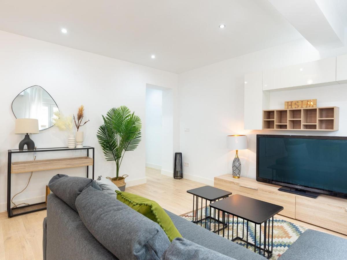 Gorgeous Renovated Apartment 2Br Ac Malaga Zewnętrze zdjęcie